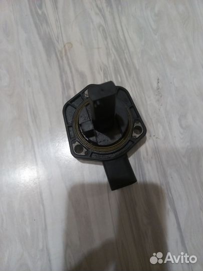 Датчик уровня масла vag