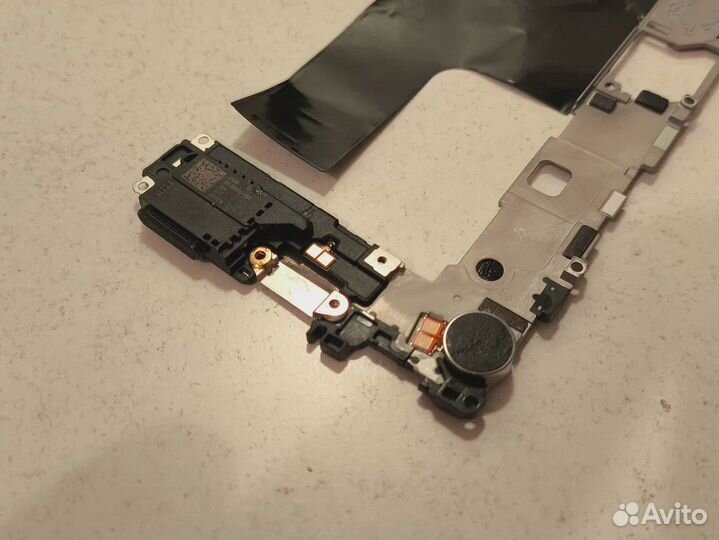 Рамка и вибромотор Pixel 6a