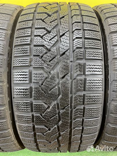 Kumho I'Zen RV Asymmetric 275/40 R20 106W