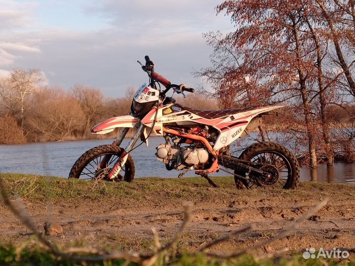 Питбайк Рейсер 125