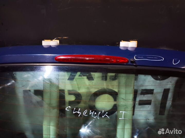 Стоп сигнал багажника Renault Scenic 1