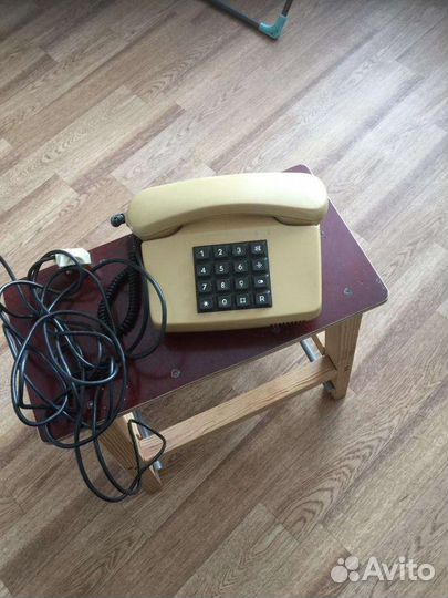 Стационарный телефон