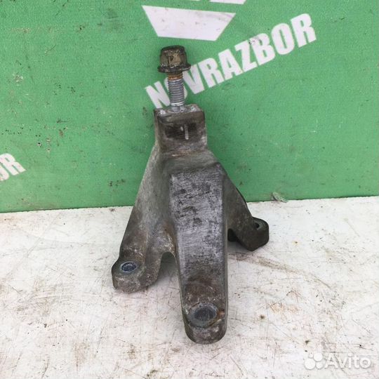 Кронштейн кпп Форд Фокус 1