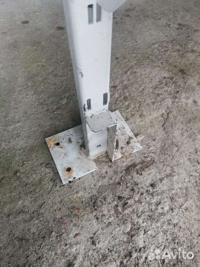 Стеллаж настенный