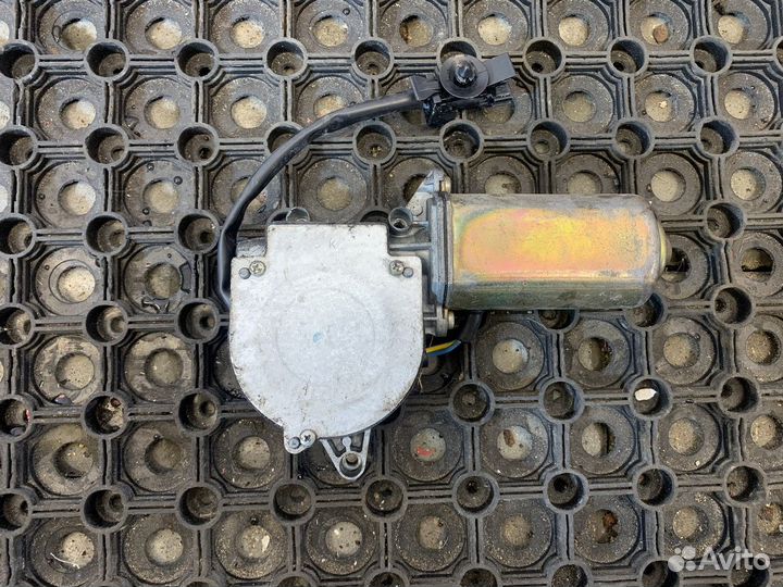 Моторчик стеклоподъемника