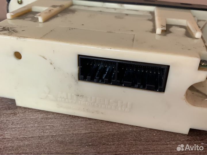 Блок управления климатом Каризма