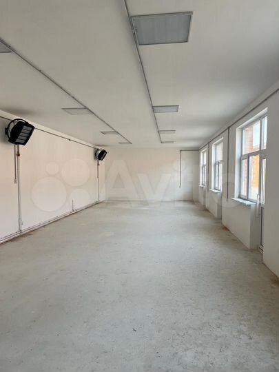 Торговая площадь, 54 м²