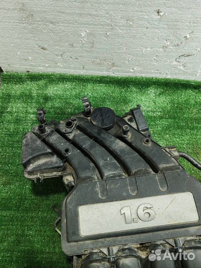 Коллектор впускной Skoda Octavia A5