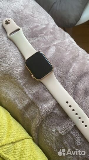 Часы apple watch 4 40 mm