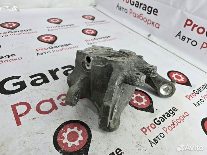 Кулак поворотный задний правый BMW 5 F10 F11 F18 F