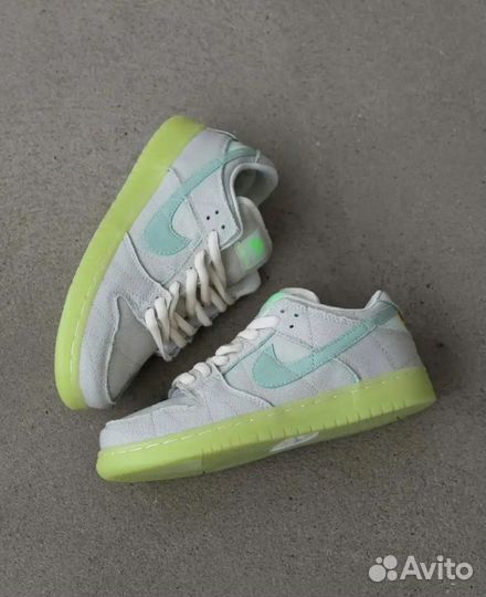 Кроссовки nike женские