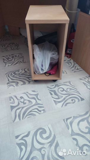 Компьютерный стол,парта