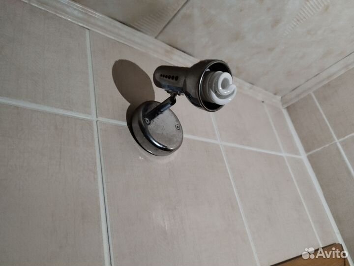 Светильники настенные для ванной комнаты