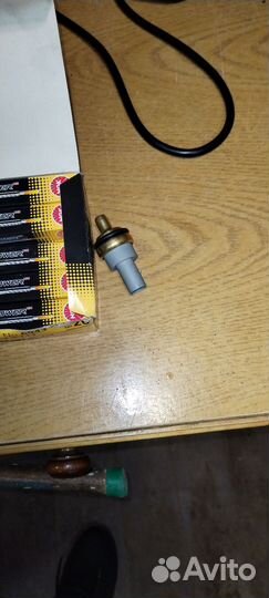 Свеча накала NGK Y741U