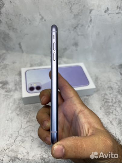 Телефон iPhone 11 128gb в идеале