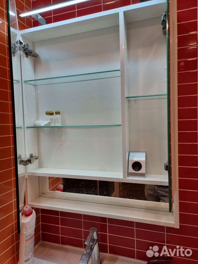 Зеркало шкаф в ванную с подсветкой