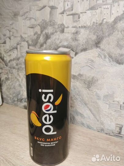 Пустая банка из под Пепси манго