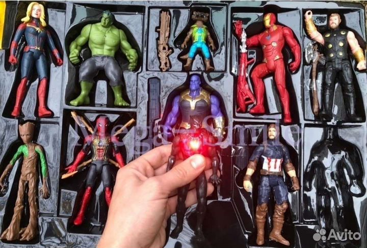 Танос, Халк, Человек паук, Черная пантера и др