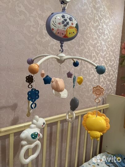 Мобиль на кроватку с проектором