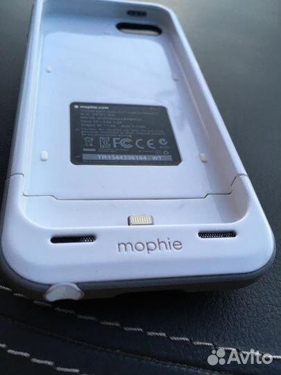 Чехол аккумулятор Mophie для iPhone 5, se