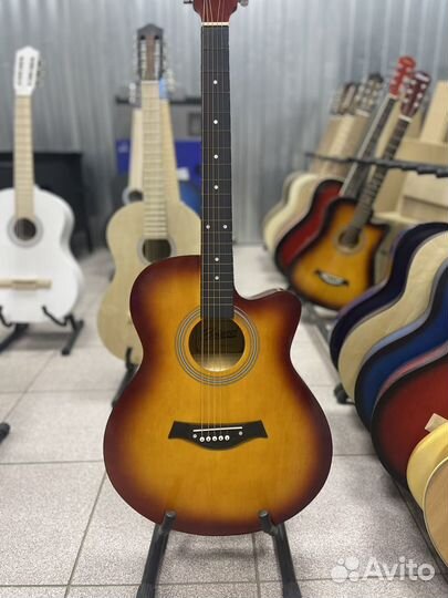 Акустическая / классическая гитара