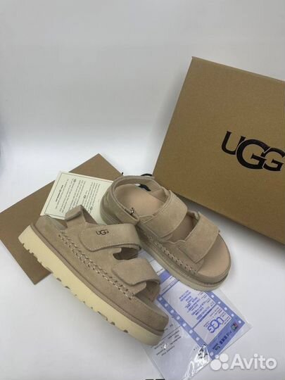 Сандалии ugg