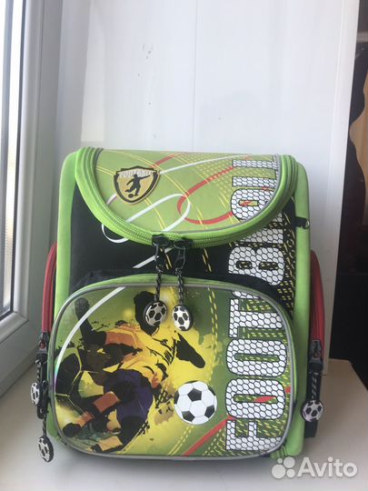 Школьный рюкзак