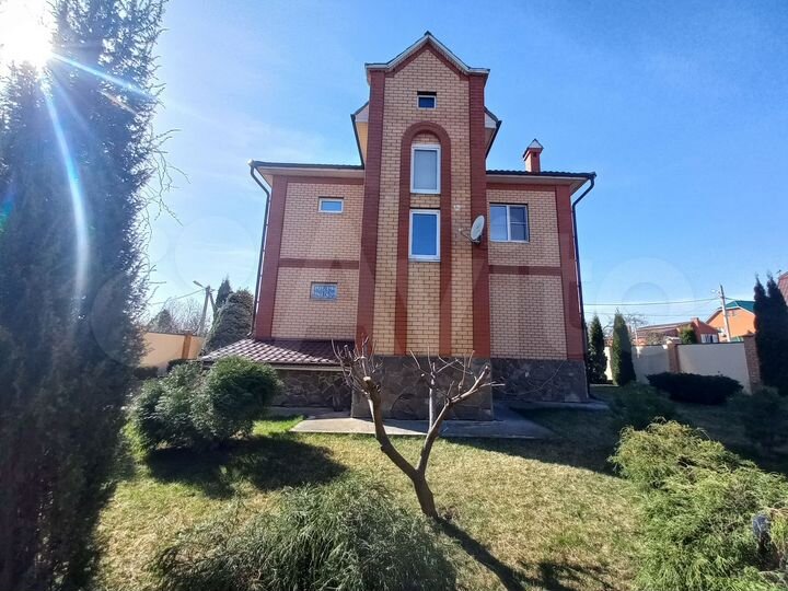 Коттедж 226 м² на участке 17 сот.