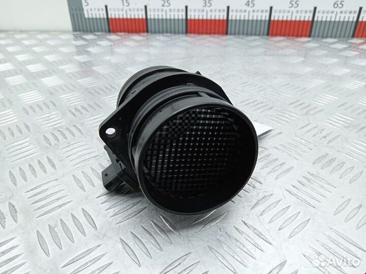 Расходомер воздуха Audi A5 8T 2008 06J906461D