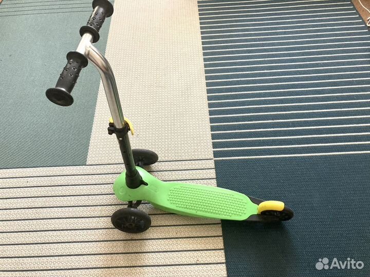 Самокат трехколесный декатлон