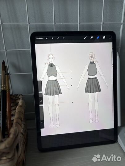 Создание эскизов / одежда и сумки