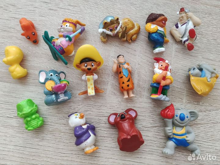 Игрушки из киндера 90х