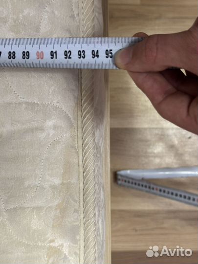 Кровать с матрасом 90х200