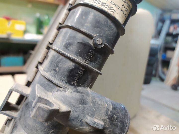 Радиатор охлаждения Opel Astra H