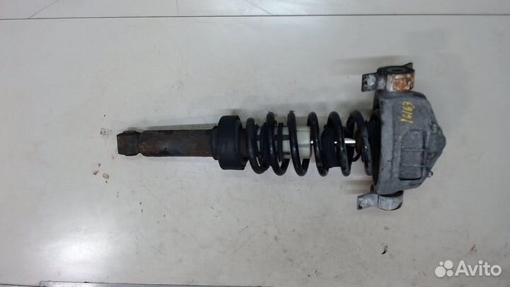 Амортизатор подвески Volkswagen Touareg, 2004