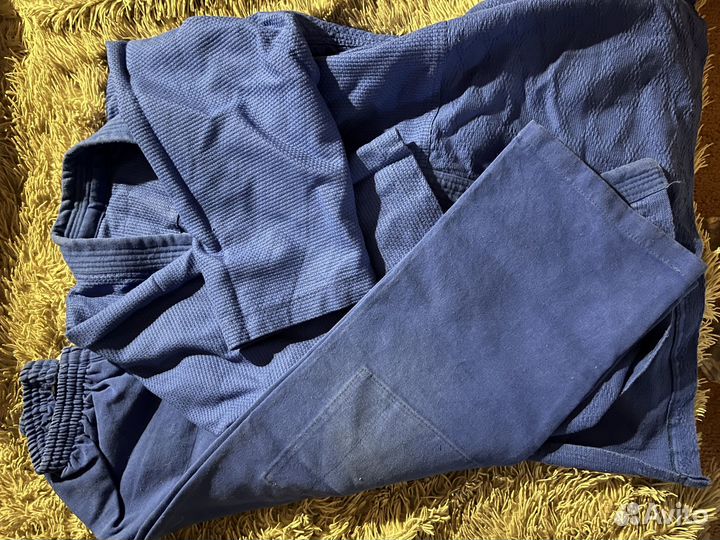 Продам 2 кимоно и штаны