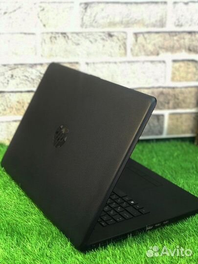Игровой 17-ка Hp A9-9420/Ram8GB/SSD120GB+HDD500