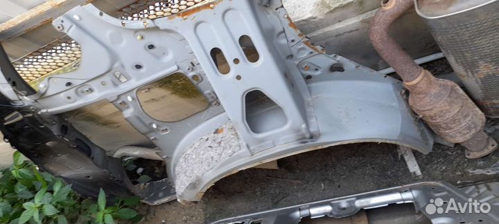 Задняя правая четверть тойота раф 4 30 лонг