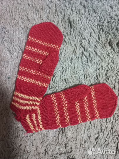 Варежки новые ручной работы