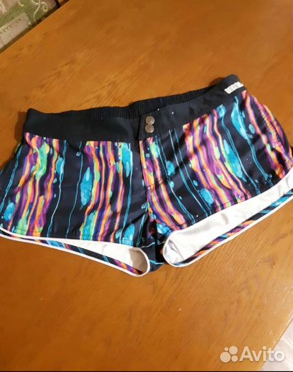 Шорты женские