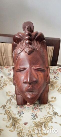 Маска - статуэтки. Маска с красного дерева, статуэ