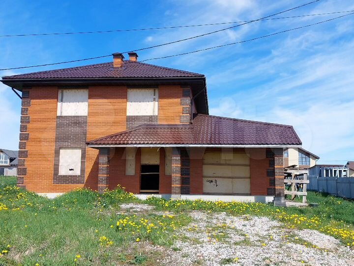 Дом 181 м² на участке 12,5 сот.