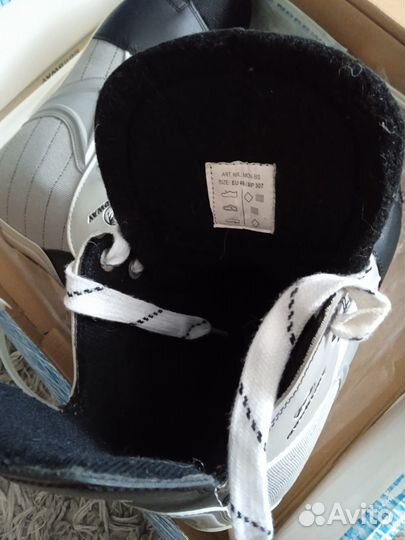 Продаю мужские коньки