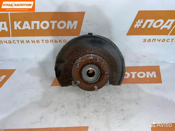 Кулак передний правый Mitsubishi Outlander 2 2006