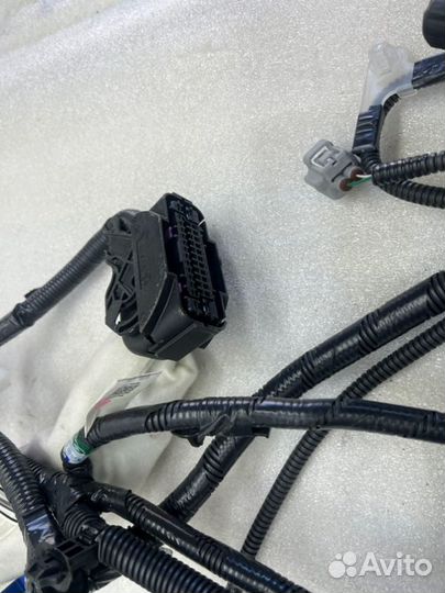 Проводка подкапотная (блока предохранителей)