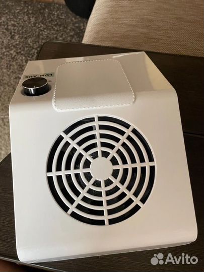 Лампа для ногтей