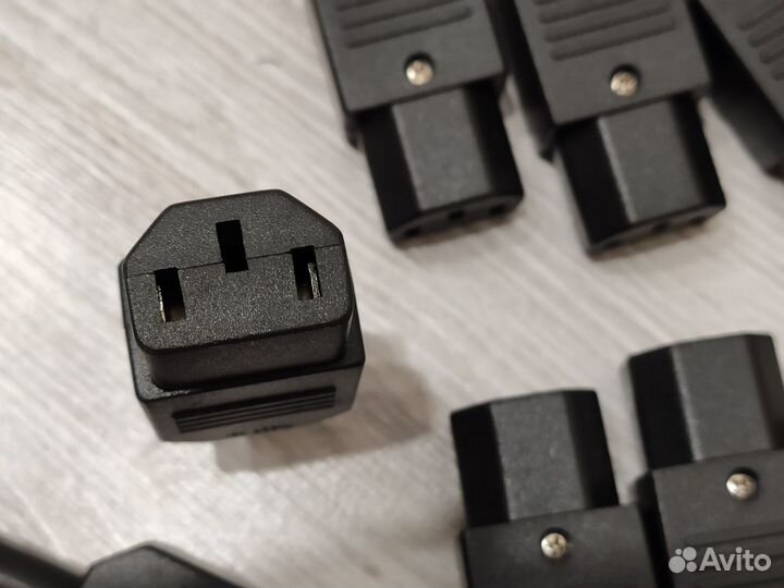 Разъем питания 3pin гнездо C13 на кабель