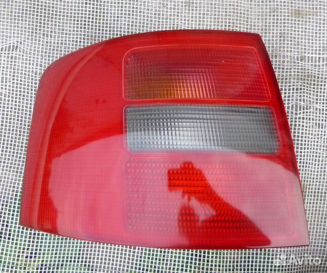 Ауди А6 С5 фонарь задний левый универсал