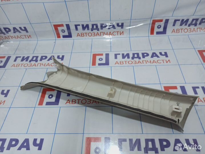 Обшивка стойки передней правой верхняя Lexus IS250