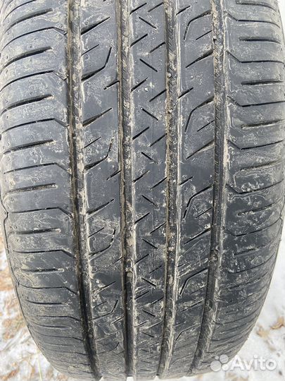 Goodyear EfficientGrip Performance SUV 235/50 R19